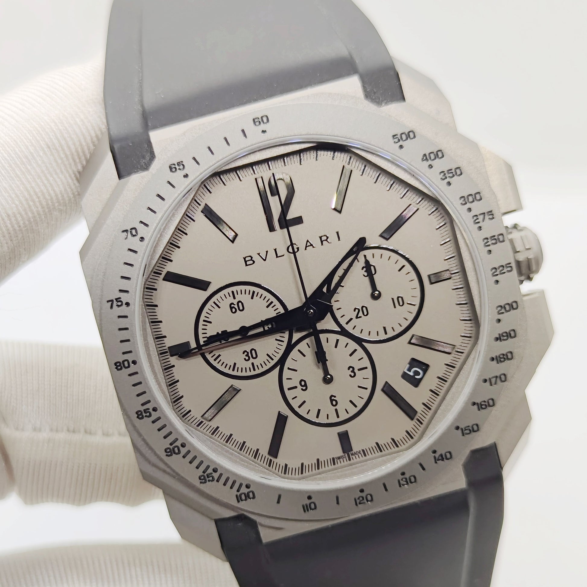 Bvlgari Octo Velocissimo Titanium / Grey / Rubber Ref. 102859/2065