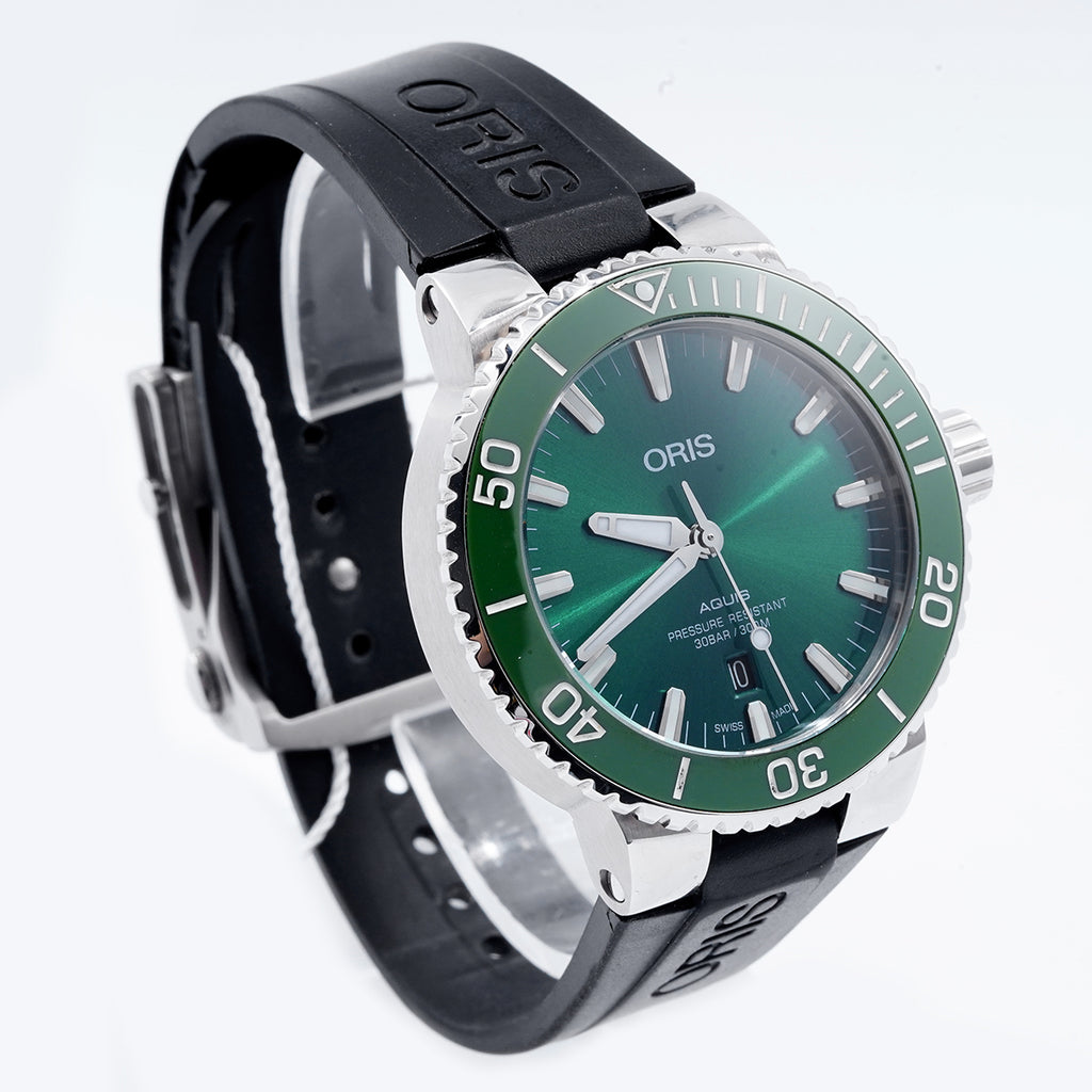 Oris Aquis Automatic Men's Watch 01-733-7730-4157-07-4-24-64, 43.5MM Green Dial, Stainless Steel/WHT030019