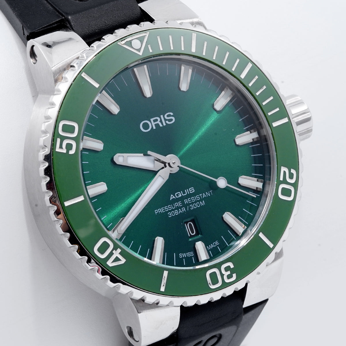 Oris Aquis Automatic Men's Watch 01-733-7730-4157-07-4-24-64, 43.5MM Green Dial, Stainless Steel/WHT030019