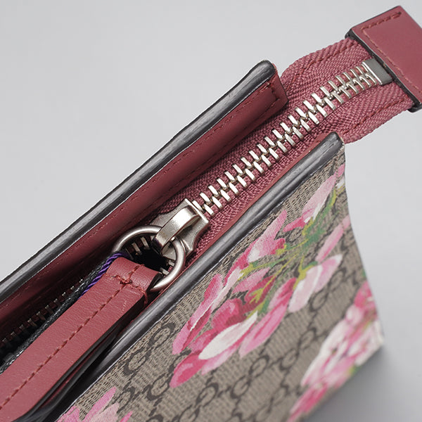 Gucci Multicolor GG Supreme Blooms Canvas and Leather Pouch BGP201614