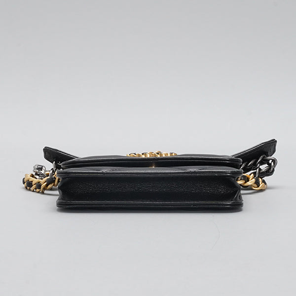 CHANEL 19 Flap Coin Purse Quilted leather Chain Crossbody Bag BGT128309