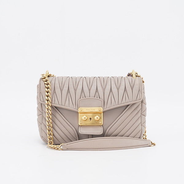 MiuMiu Lambskin Shoulder Bag 23cm BGP192400