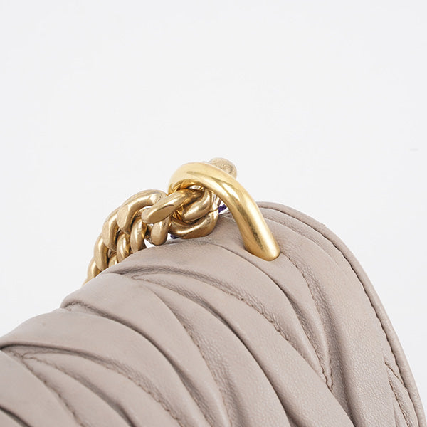 MiuMiu Lambskin Shoulder Bag 23cm BGP192400