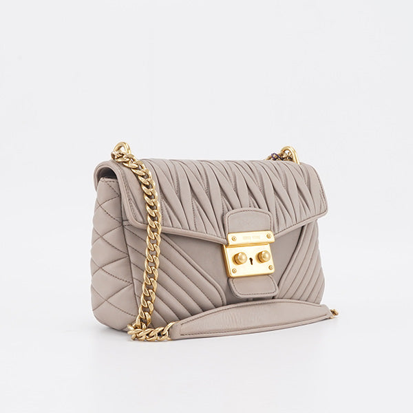 MiuMiu Lambskin Shoulder Bag 23cm BGP192400