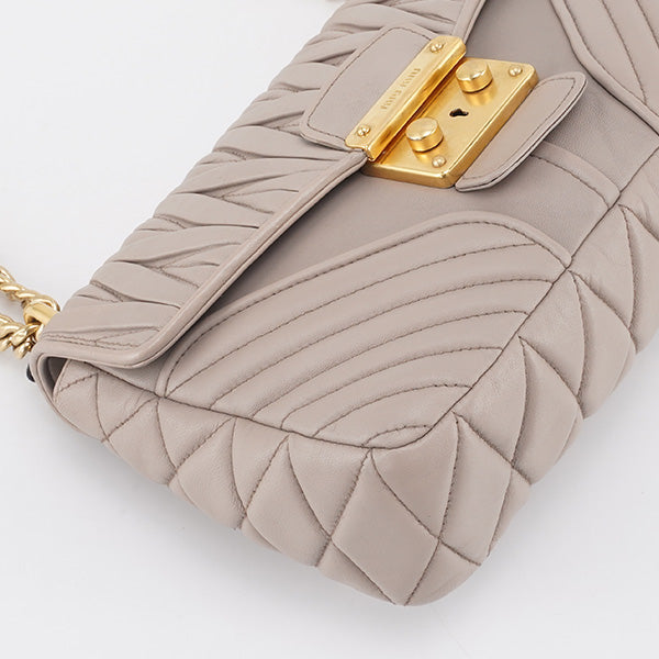 MiuMiu Lambskin Shoulder Bag 23cm BGP192400