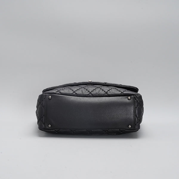 Chanel Quilted Leather Shoulder Bag BGT128316